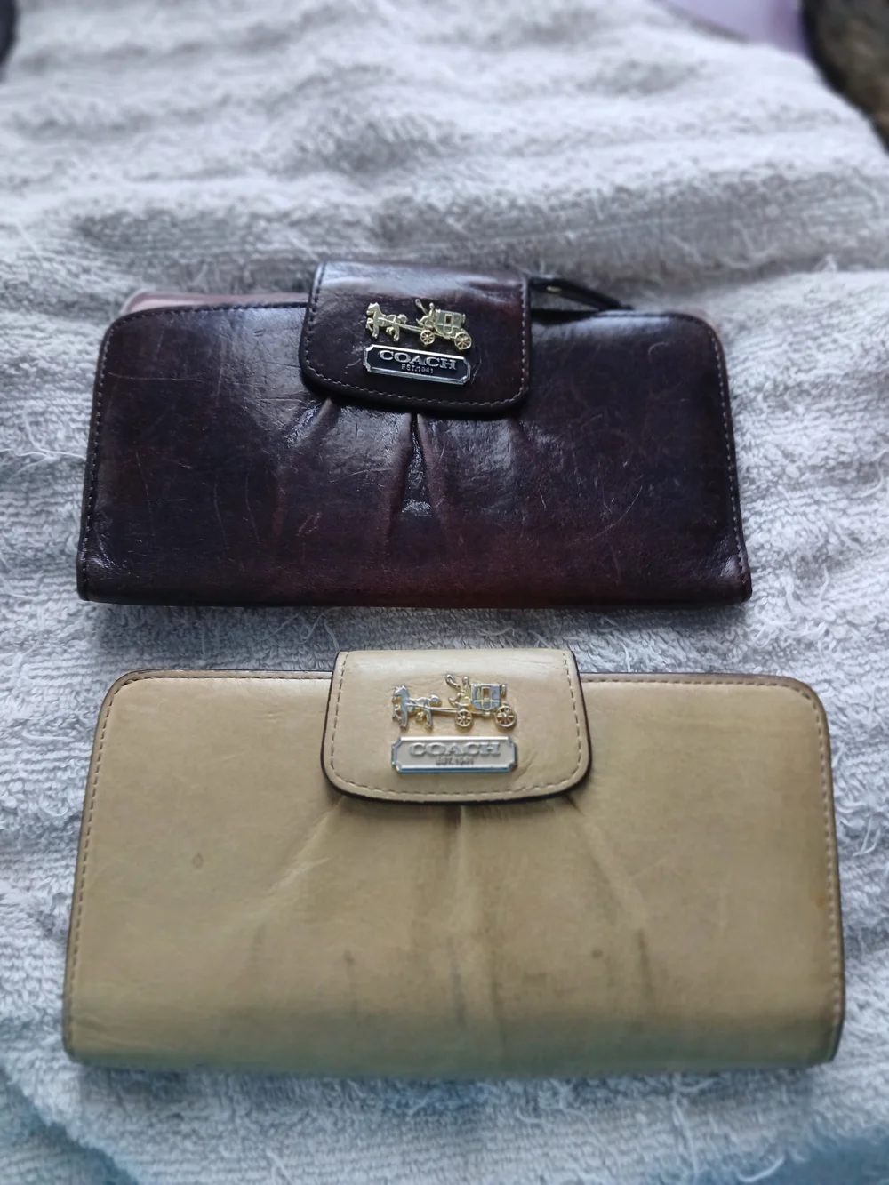 Coach Vintage Leather Wallet Bundle - Brown And Beige.